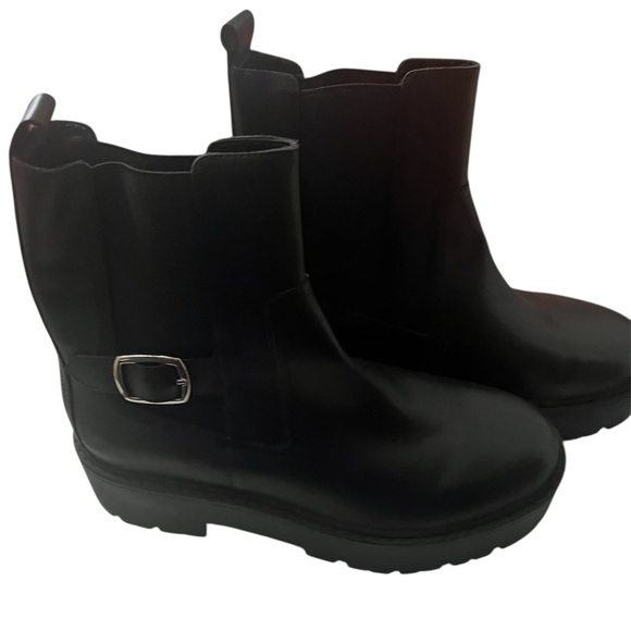 Marc Fisher Shoes - New without box Mark Fisher chunky Stylish Black leather Ankle Boots Size 8.5